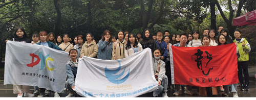 7e7d2d8f3dfb4dffa8a9f5a18e171d28.png 图片1.png