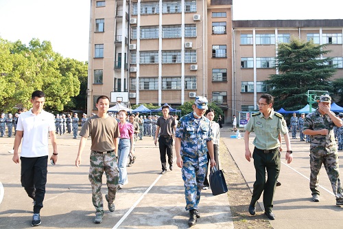 ef9fdc6118c54de1b11efbfed4a54f8c.jpg 7.jpg