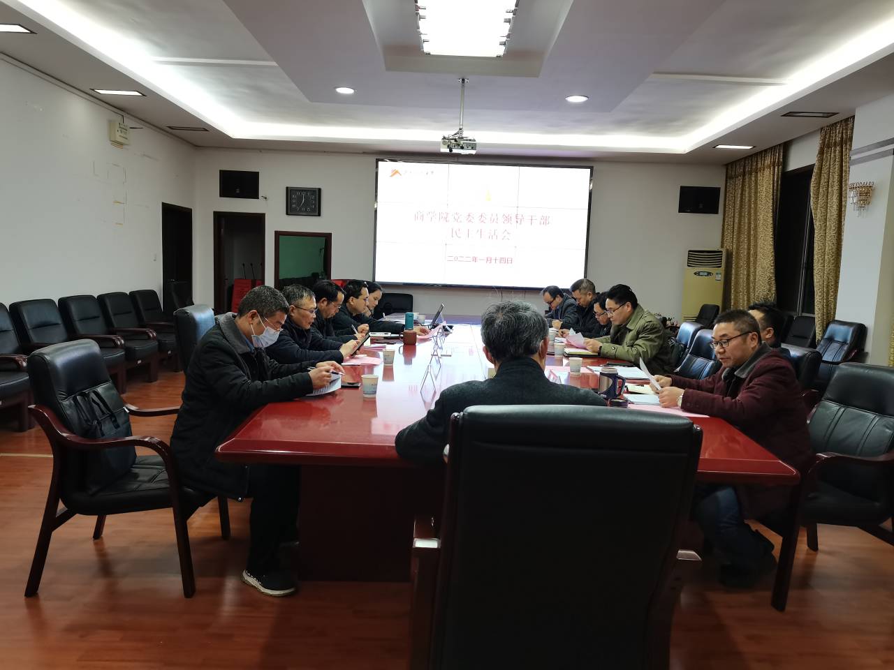 c4854b09fa7b41818a20edadc07deee0.jpg c4854b09fa7b41818a20edadc07deee0.jpg