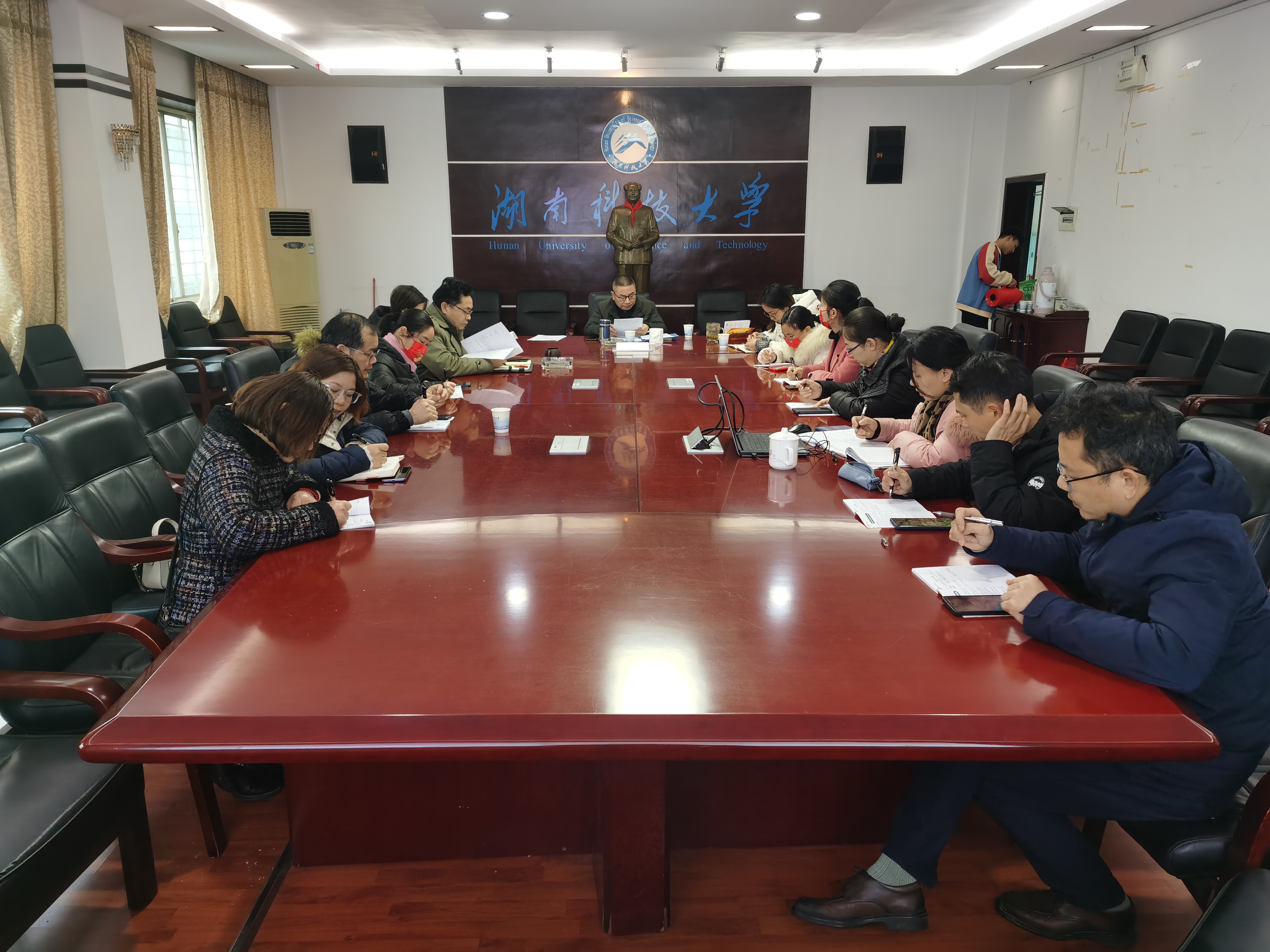 669e66aa0be14f81bc283165b24c1df4.jpg 669e66aa0be14f81bc283165b24c1df4.jpg