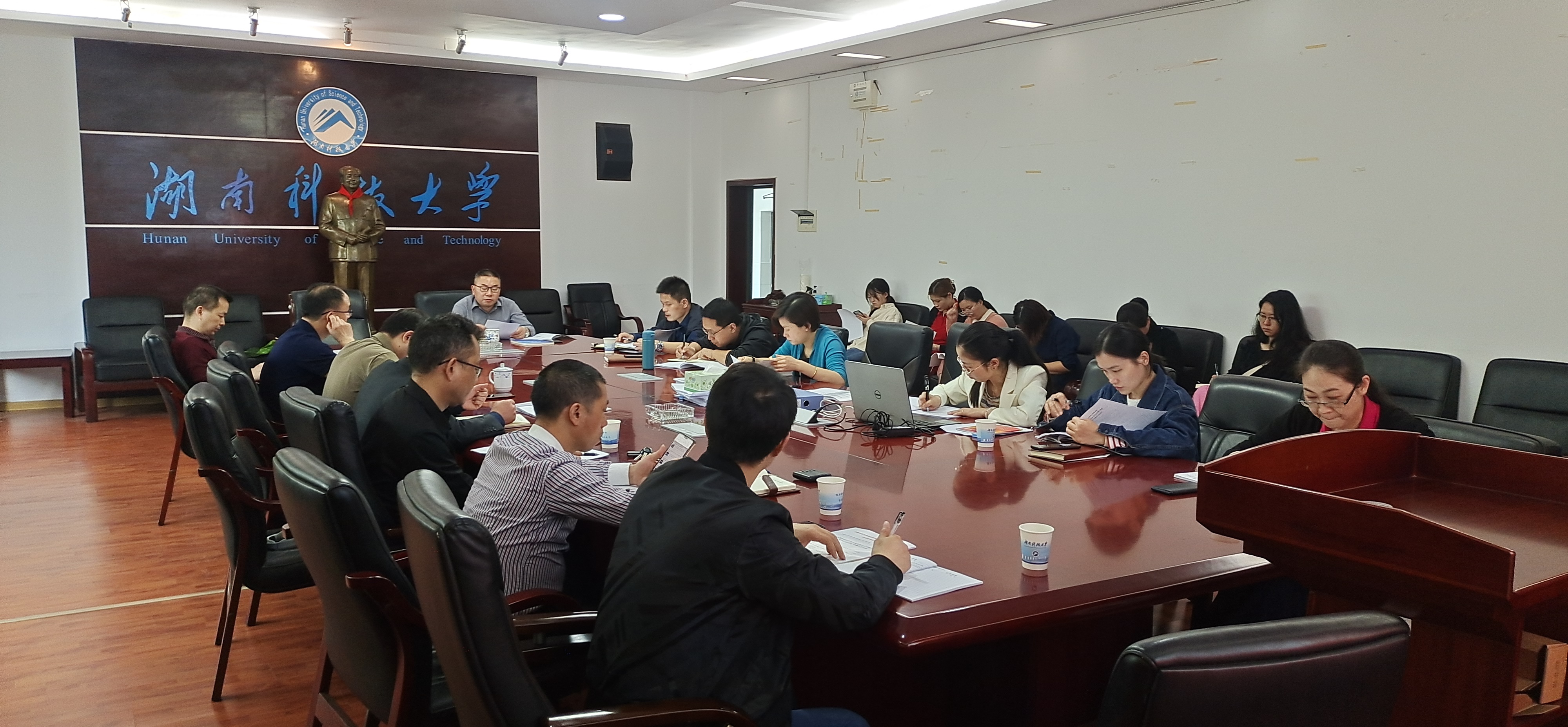 dc70609533944df296cb29f47de157a8.jpg dc70609533944df296cb29f47de157a8.jpg