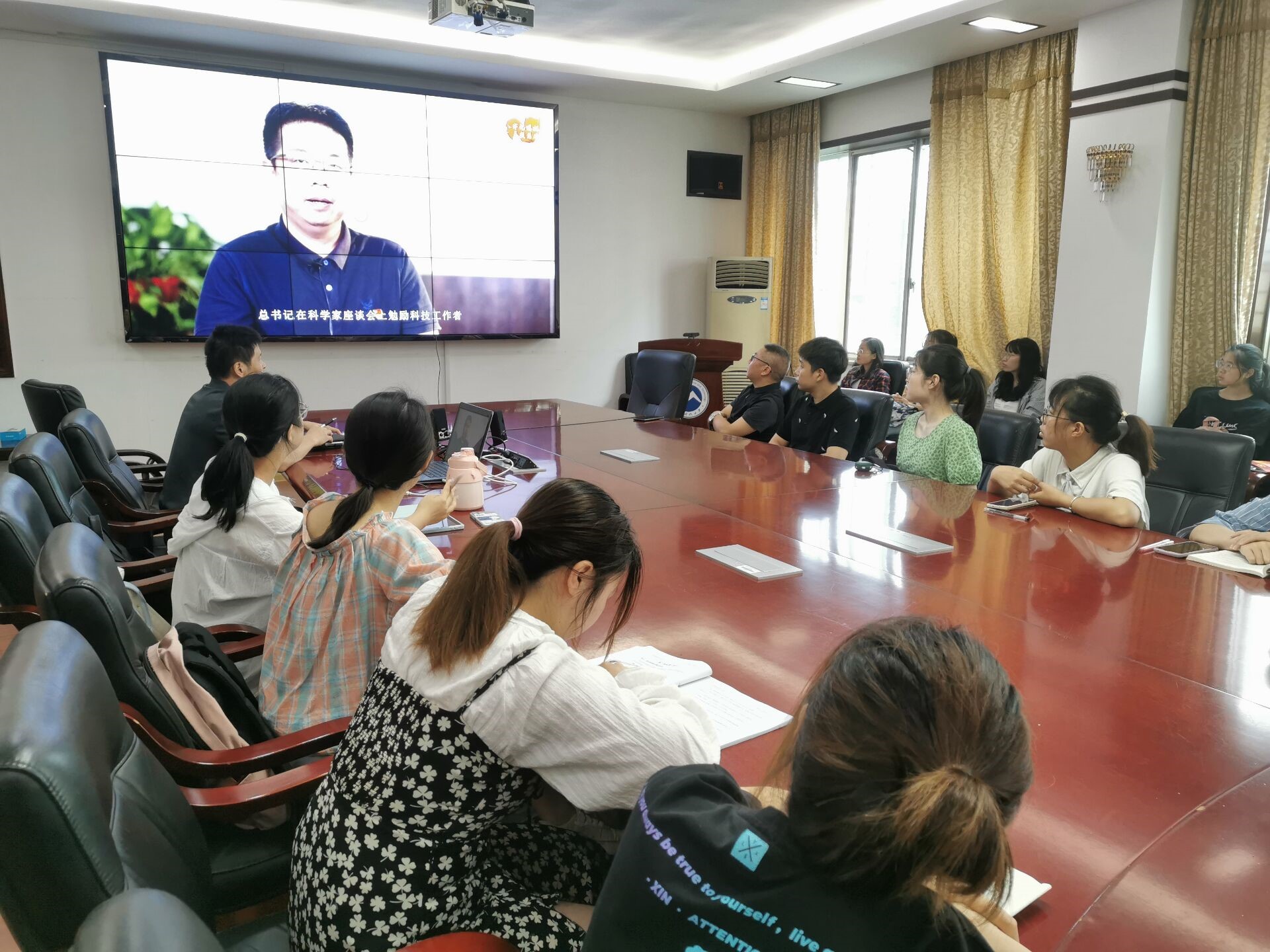 fecee4099e014c87b2b358a317fbfa04.jpg fecee4099e014c87b2b358a317fbfa04.jpg