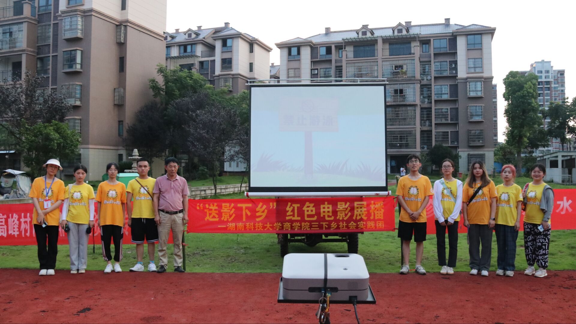 145a53deb4d84338a3099663893db0de.jpg 145a53deb4d84338a3099663893db0de.jpg