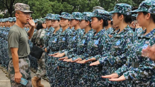 ae27df2586544980af870e1d4fef67a5.jpg 检查指甲(1).jpg