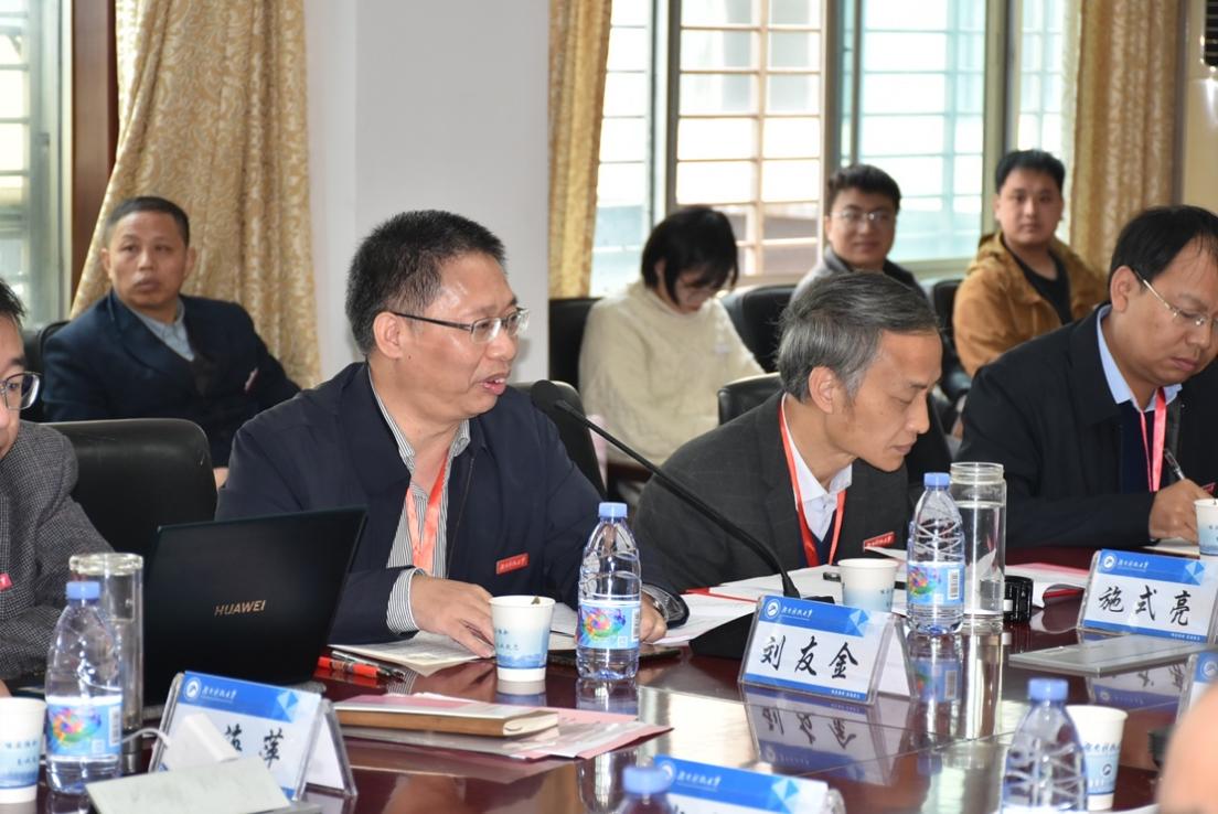 18618f44d48148b2a6458bf7dd952828.jpg 18618f44d48148b2a6458bf7dd952828.jpg