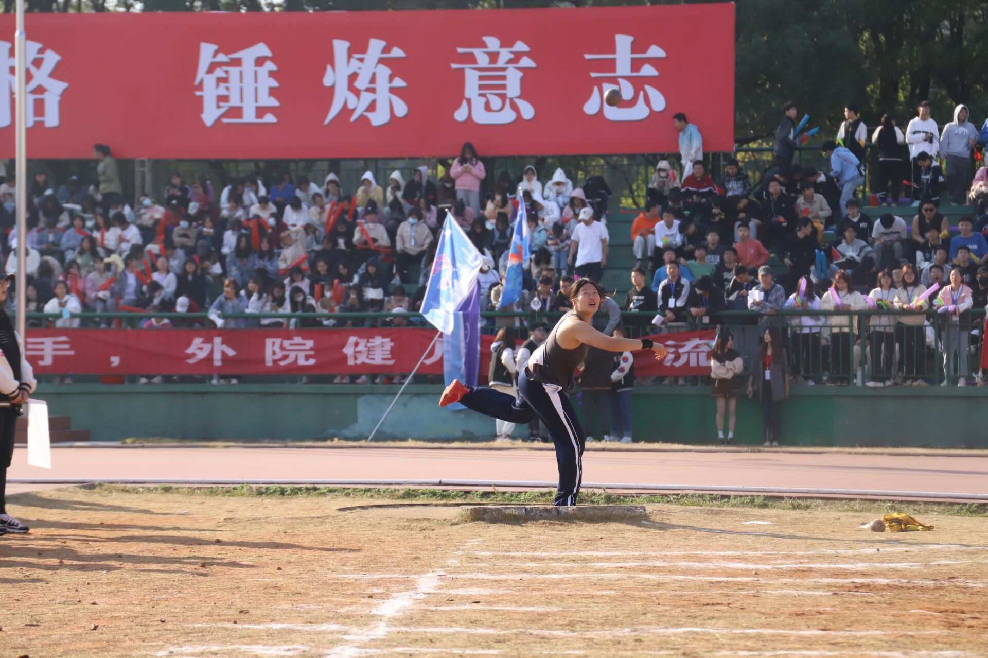 9dc5ebdaaf234ee9a042839cf90646ee.jpg 9dc5ebdaaf234ee9a042839cf90646ee.jpg