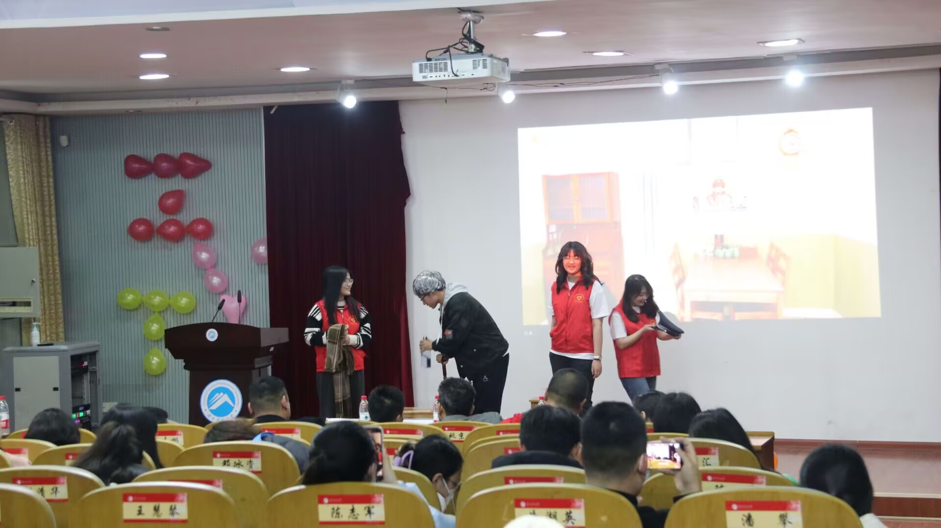 ba5b826e0a744604b16d6642be72a213.jpg ba5b826e0a744604b16d6642be72a213.jpg