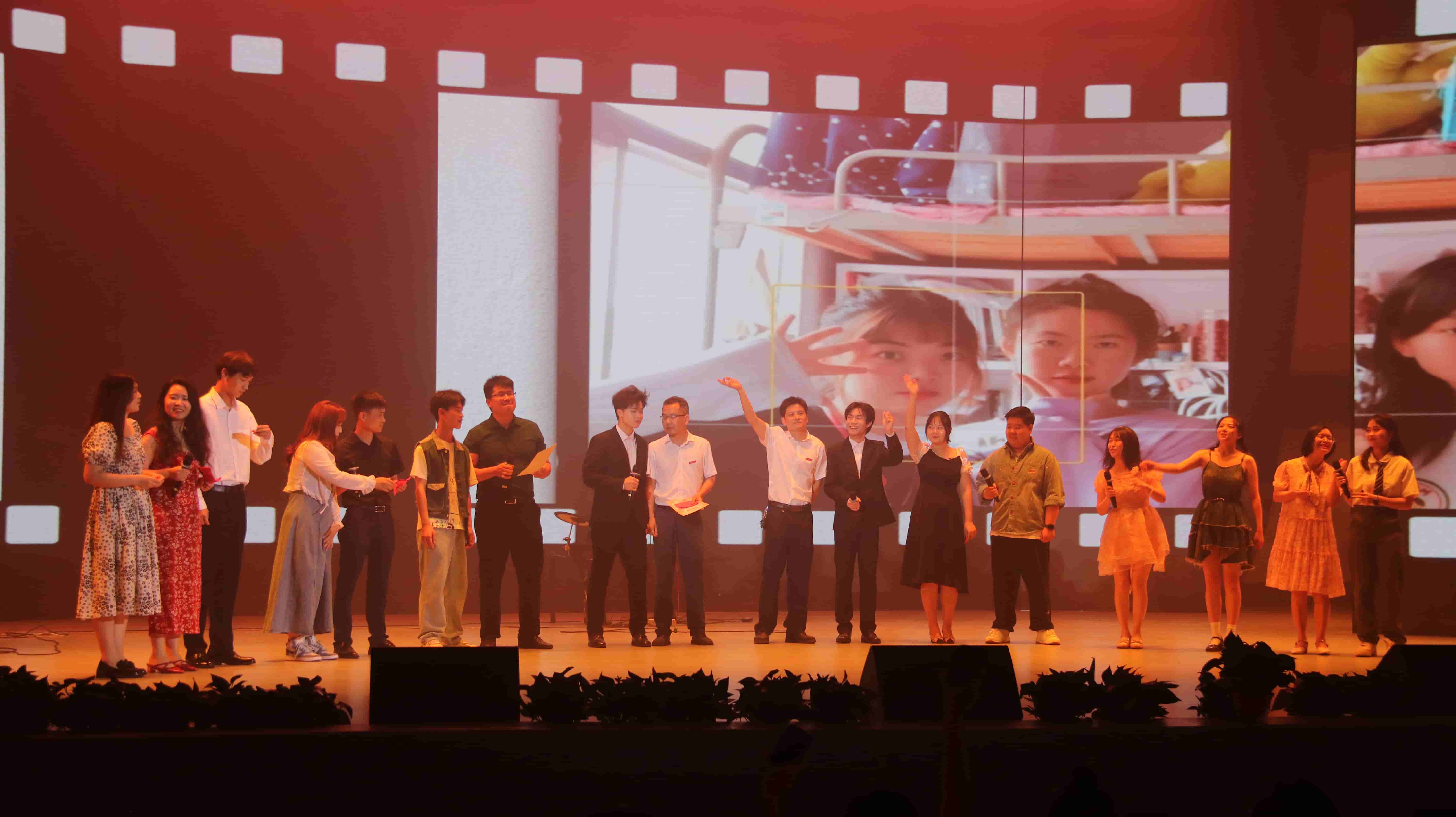 e73e098c99e14a288a8251fb2c41d598.jpg e73e098c99e14a288a8251fb2c41d598.jpg