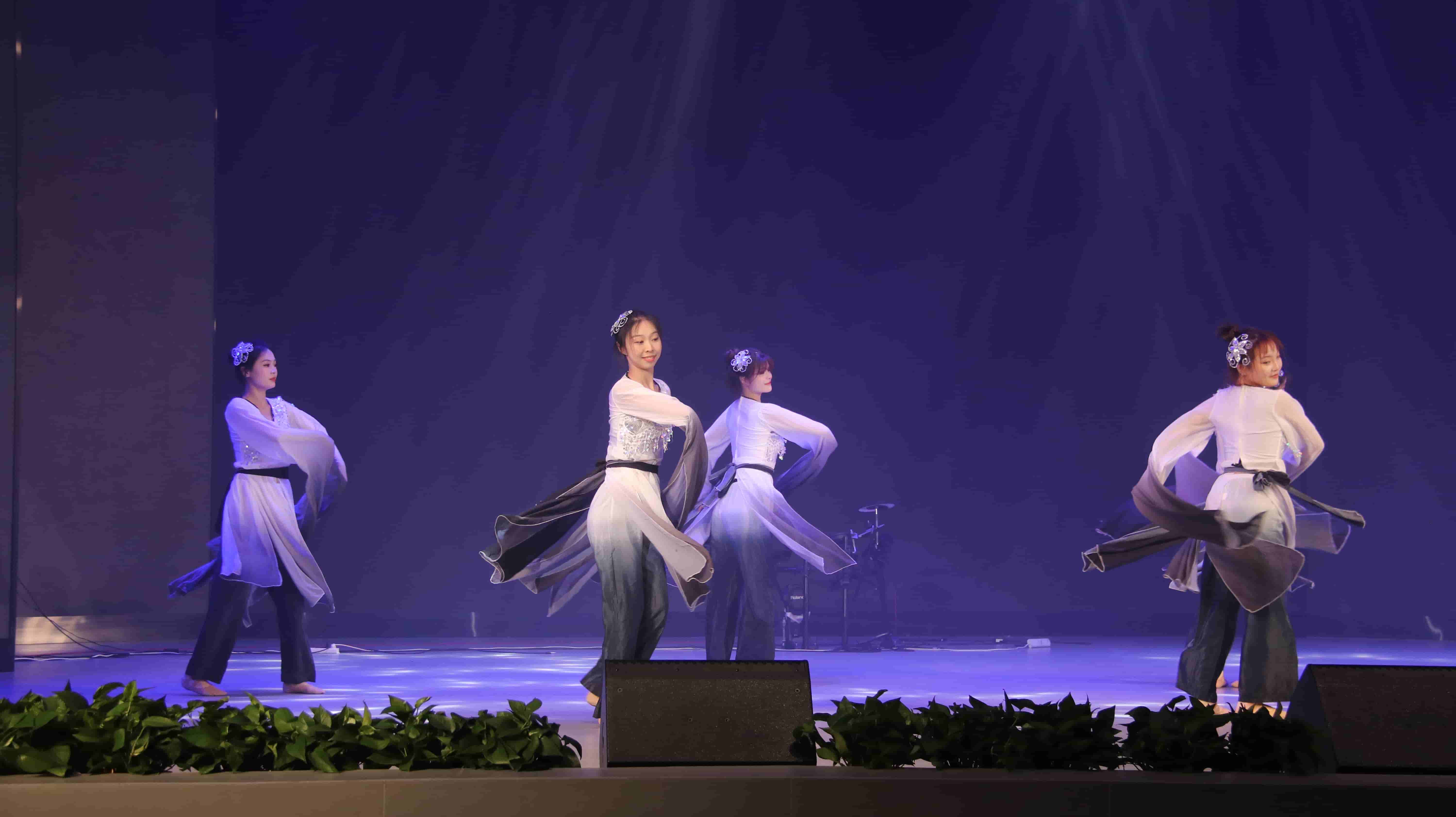 c6a32d2b47824078ac3b016f46106d9e.jpg c6a32d2b47824078ac3b016f46106d9e.jpg