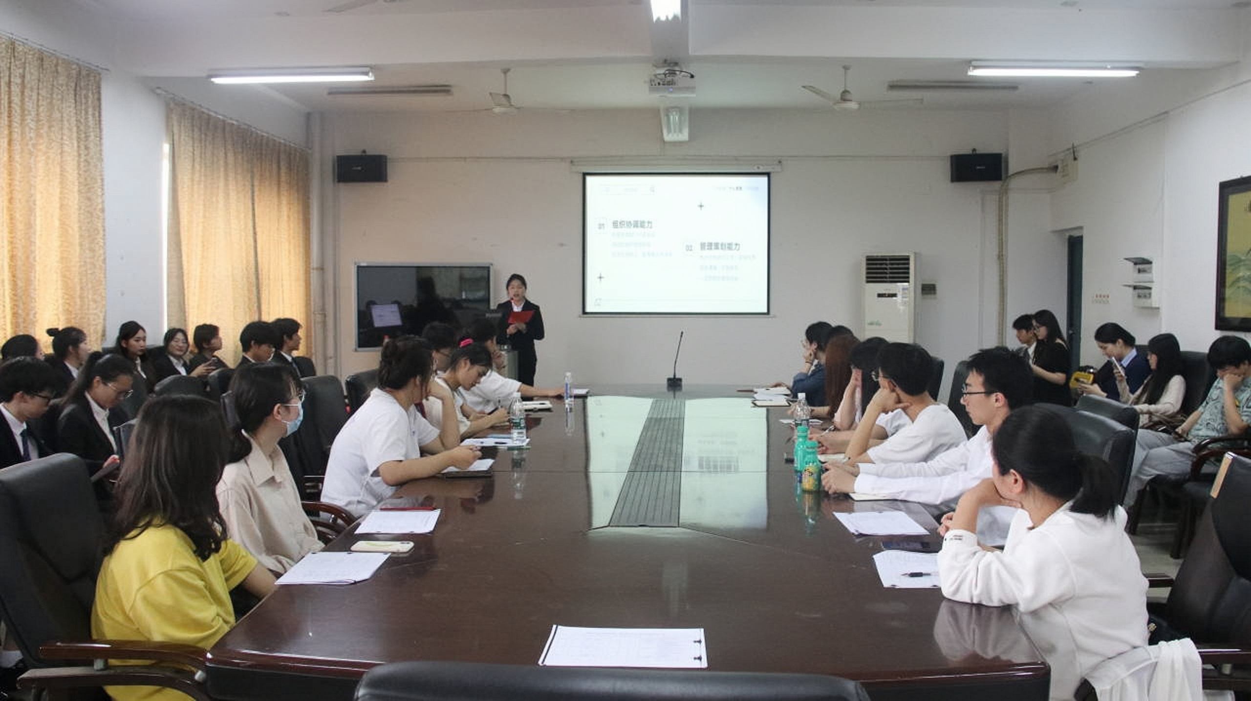 f6f74f4179a844a3aa218da9442e0166.jpg f6f74f4179a844a3aa218da9442e0166.jpg