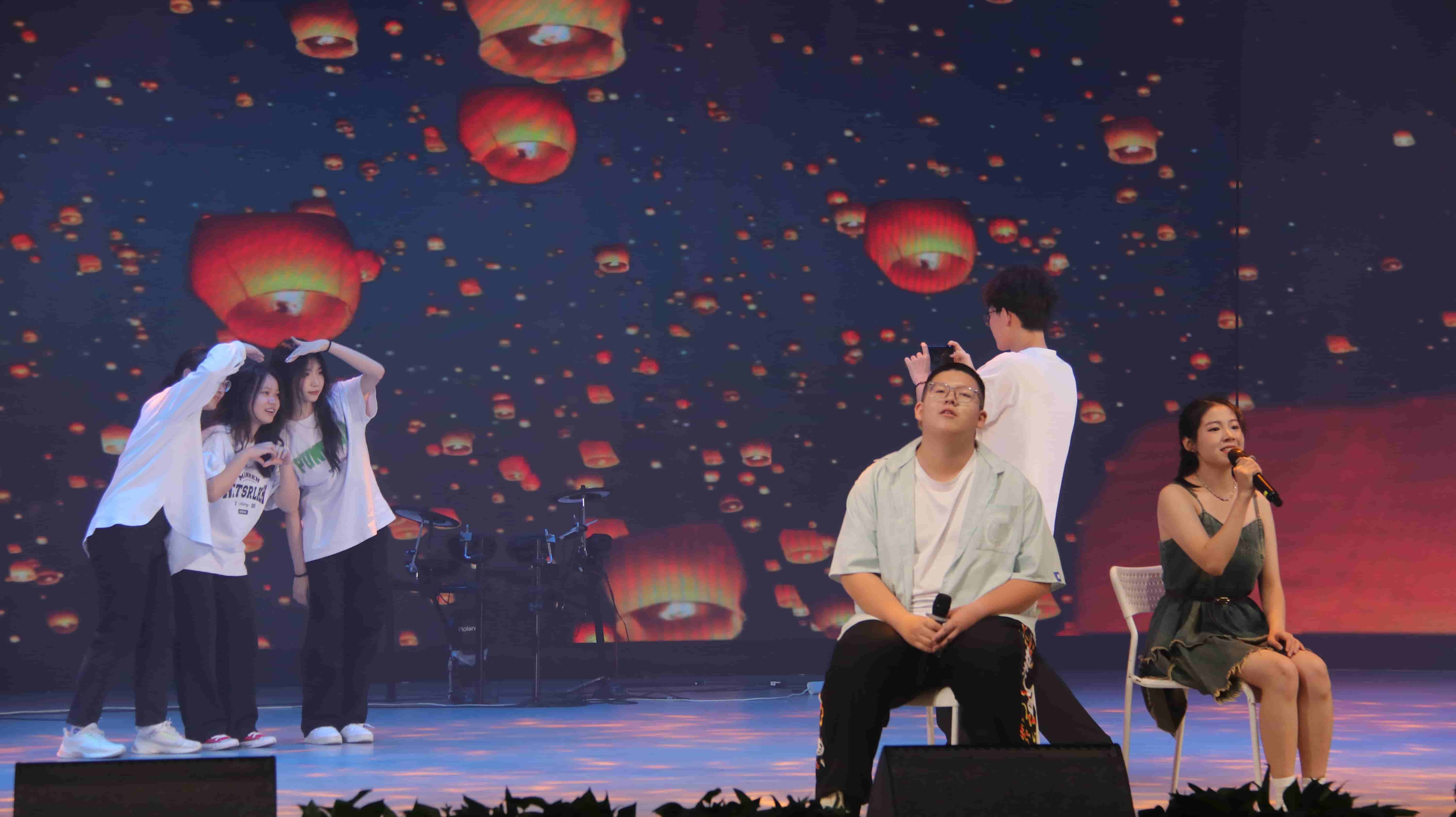 f44903511c2e49ad801bedf75fde2c6f.jpg f44903511c2e49ad801bedf75fde2c6f.jpg