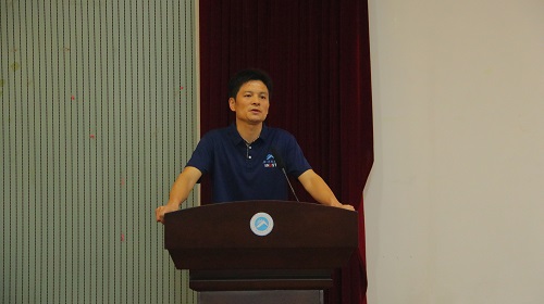 5a9dfc8a9cda4c2a9ff2668cbfa9abec.jpg 陈攀发言.jpg