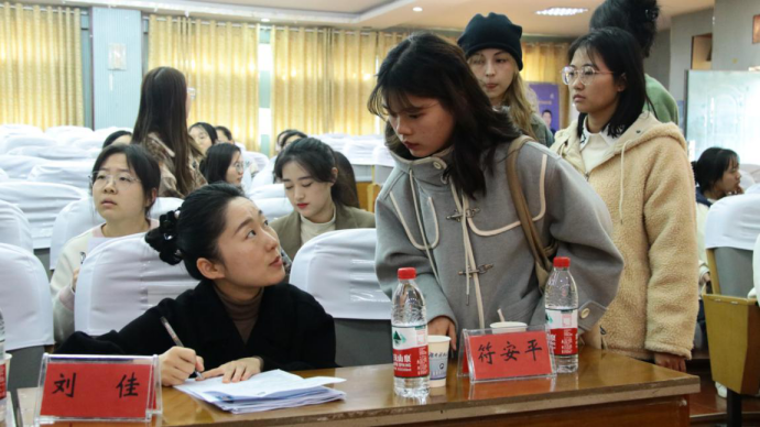 24010d68812b4da8b963cfec12b4f4f8.png image.png