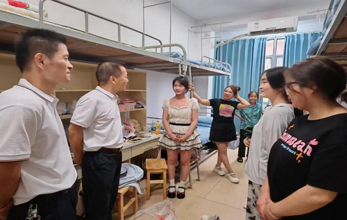 b2590fdc449f47d6a4fd28265b4a93c4.png 图片2.png