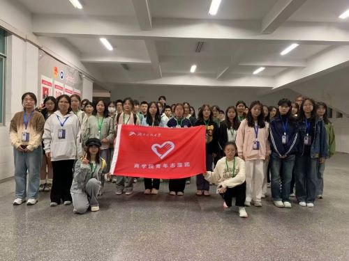 e4b556d0e78e411eab25808e4be9372f.jpg 03.jpg