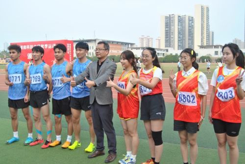 fa6657f24e5847118e1a8ffddc186c1c.jpg 4.jpg